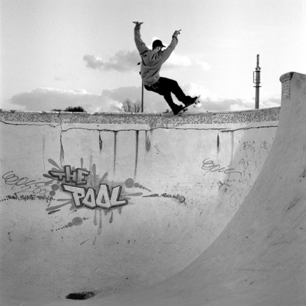 John Cardiel bowl frontside 5-0