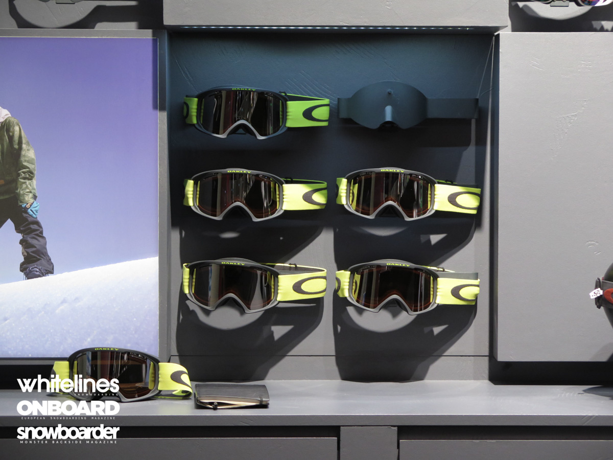 Oakley-02-XL-Snowboard-Goggles-2016-2017-ISPO-26