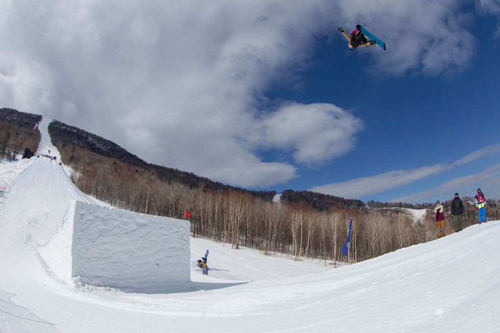 Seb may have a strong kicker game, but he's on the rails this time. Photo: Sami Touriniemi