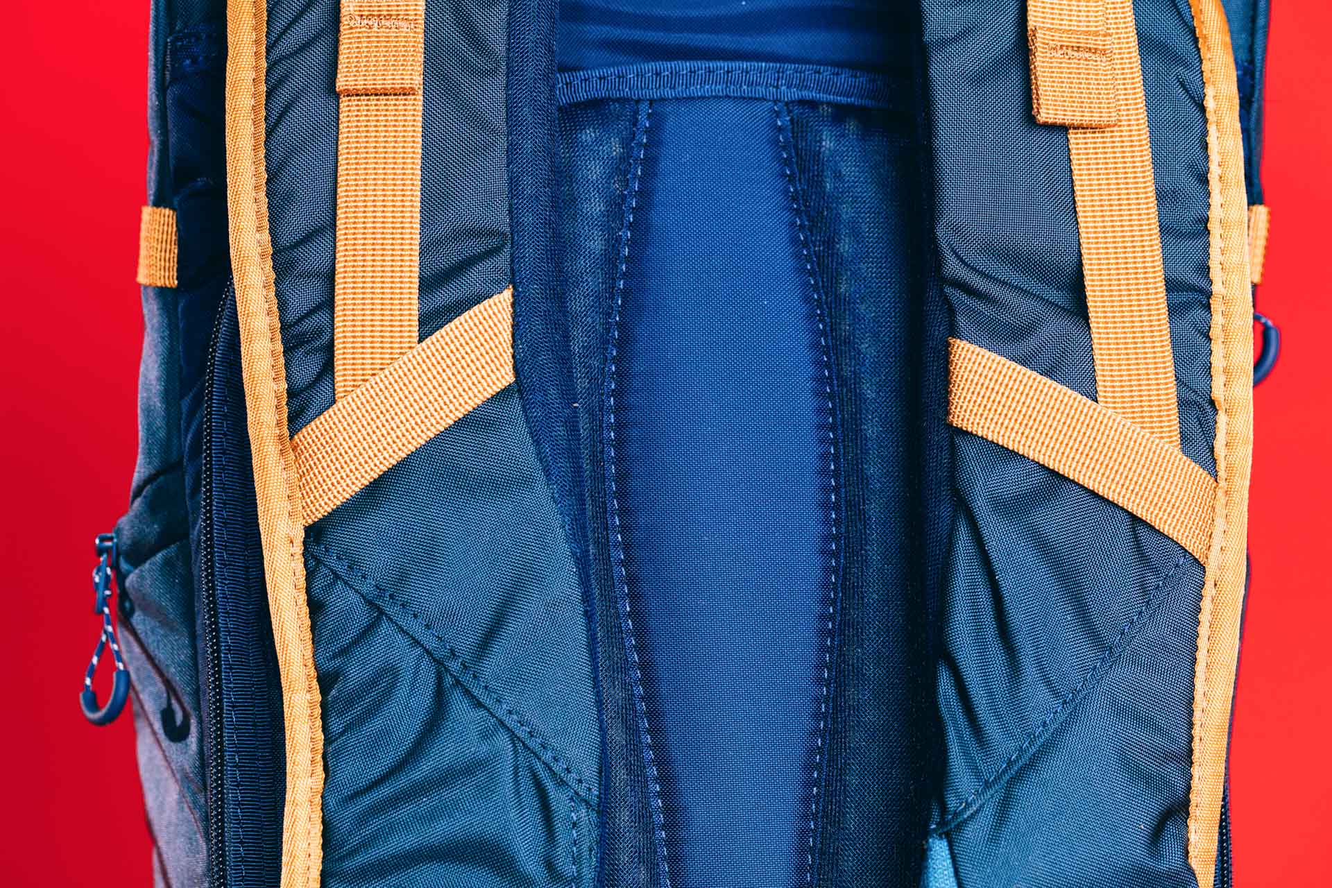 DaKine Poacher 36L 2017-2018 Snowboard Backpack Revi