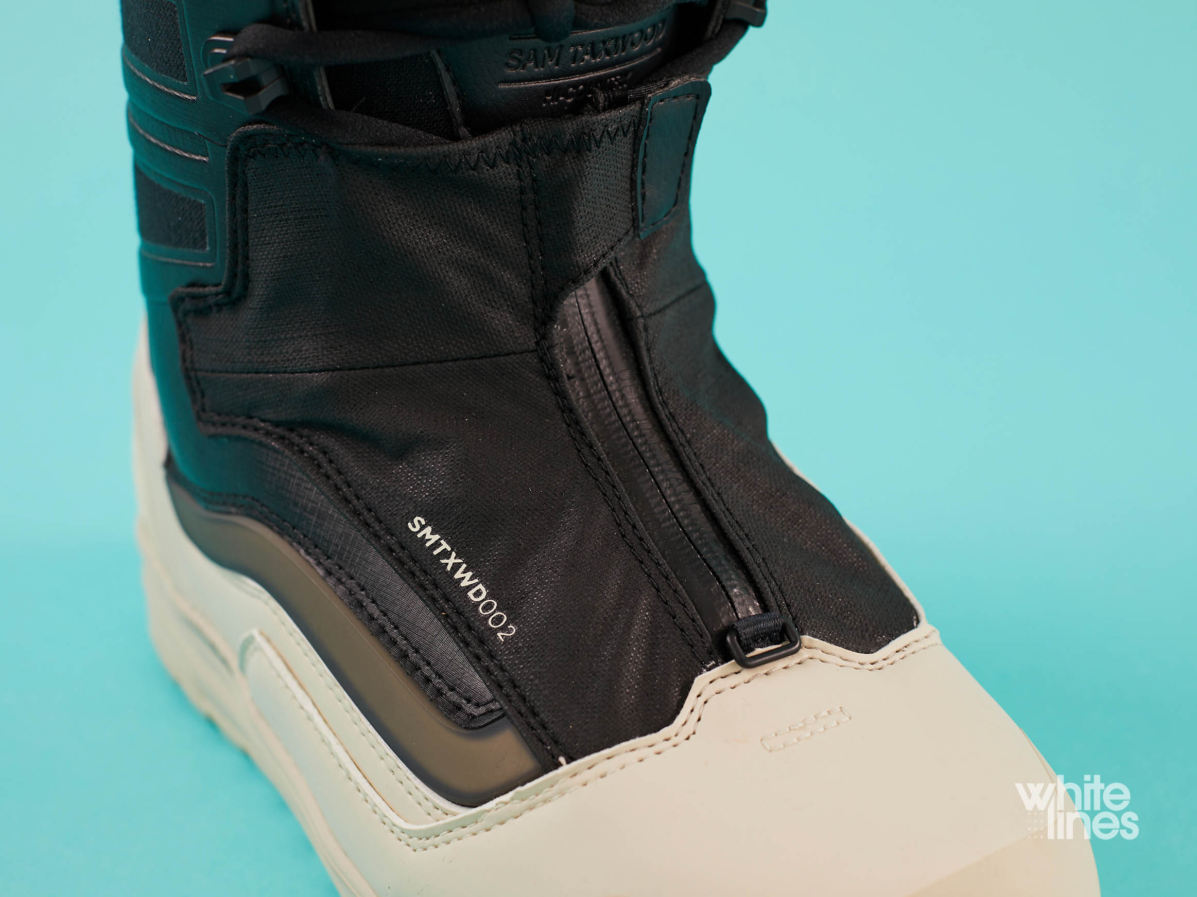 Vans Hi-Country and Hell-Bound 2021-2022 Snowboard B